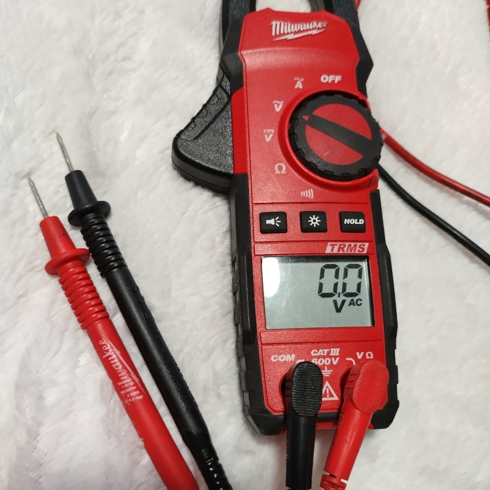 Milwaukee clamp meter